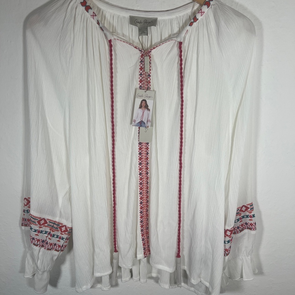 Charlie Paige White and Red Embroidered Blouse